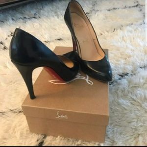 Christian Louboutin Black Dècollèttè Jazz Pumps